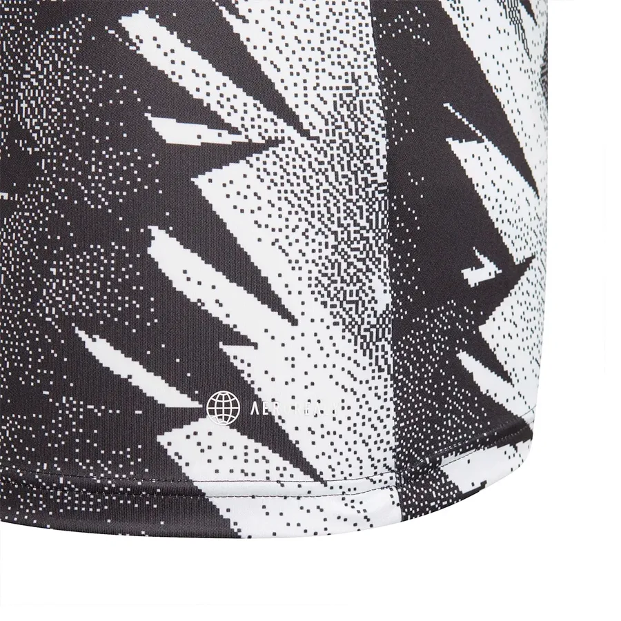 Imagen 2 de 4 de Camiseta adidas Juventus-NEGRO/BLANCO/ROSA