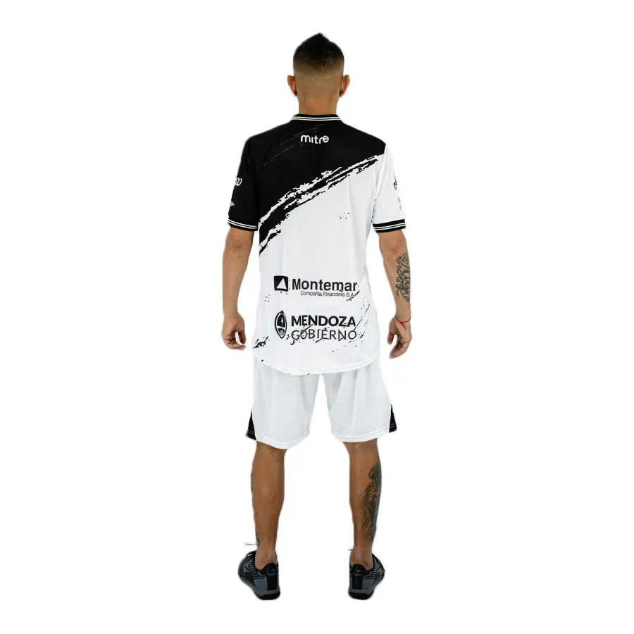 Imagen 2 de 8 de Camiseta Mitre Alternativa Gimnasia y Esgrima 22-NEGRO/BLANCO