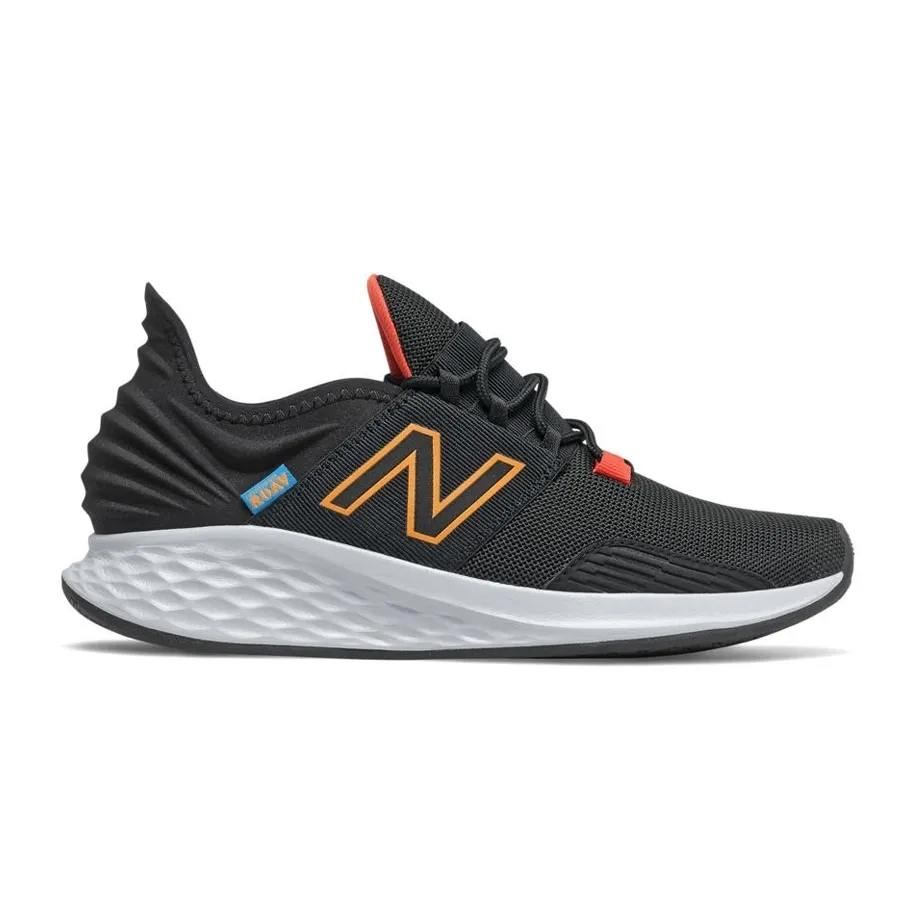 Imagen 0 de 5 de Zapatillas New Balance Fresh Foam Roav-NEGRO/NARANJA/GRIS