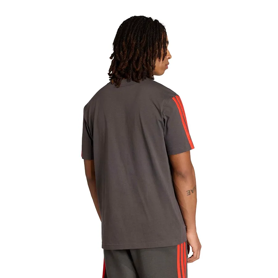 Imagen 1 de 5 de Remera adidas Audi Revolut-GRAFITO/ROJO
