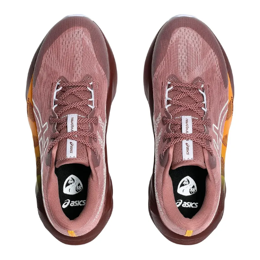 Imagen 3 de 7 de Zapatillas Asics Novablast 5 Nature Bathing-MARRON/VINO/NARANJA