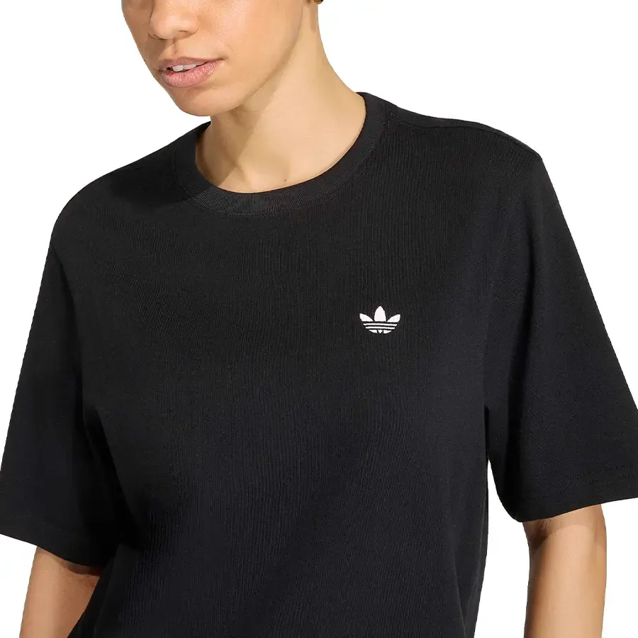 Imagen 3 de 5 de Remera adidas originals Essentials Ajuste Holgado-NEGRO/BLANCO