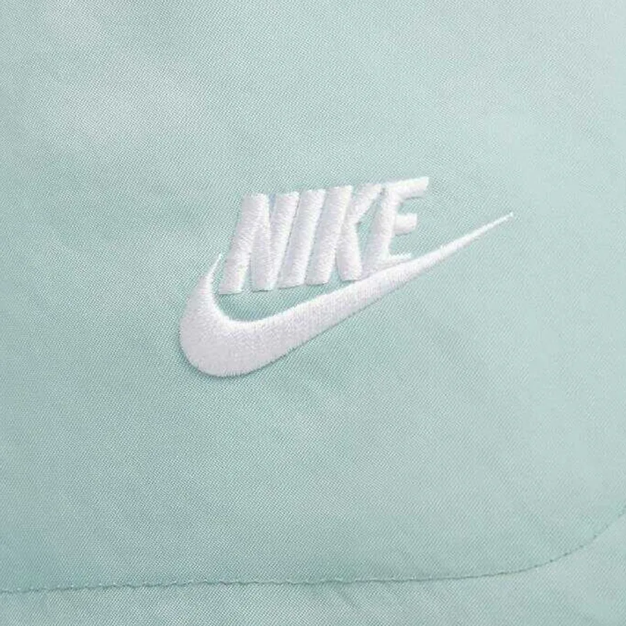 Imagen 4 de 5 de Short Nike Club Woven Lined Flow-VERDE AGUA