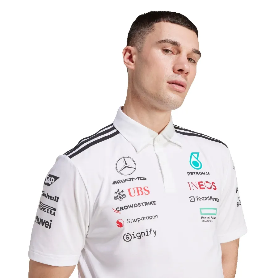 Imagen 3 de 5 de Remera adidas Chomba Mercedes - AMG Petronas F1 Team-BLANCO/NEGRO