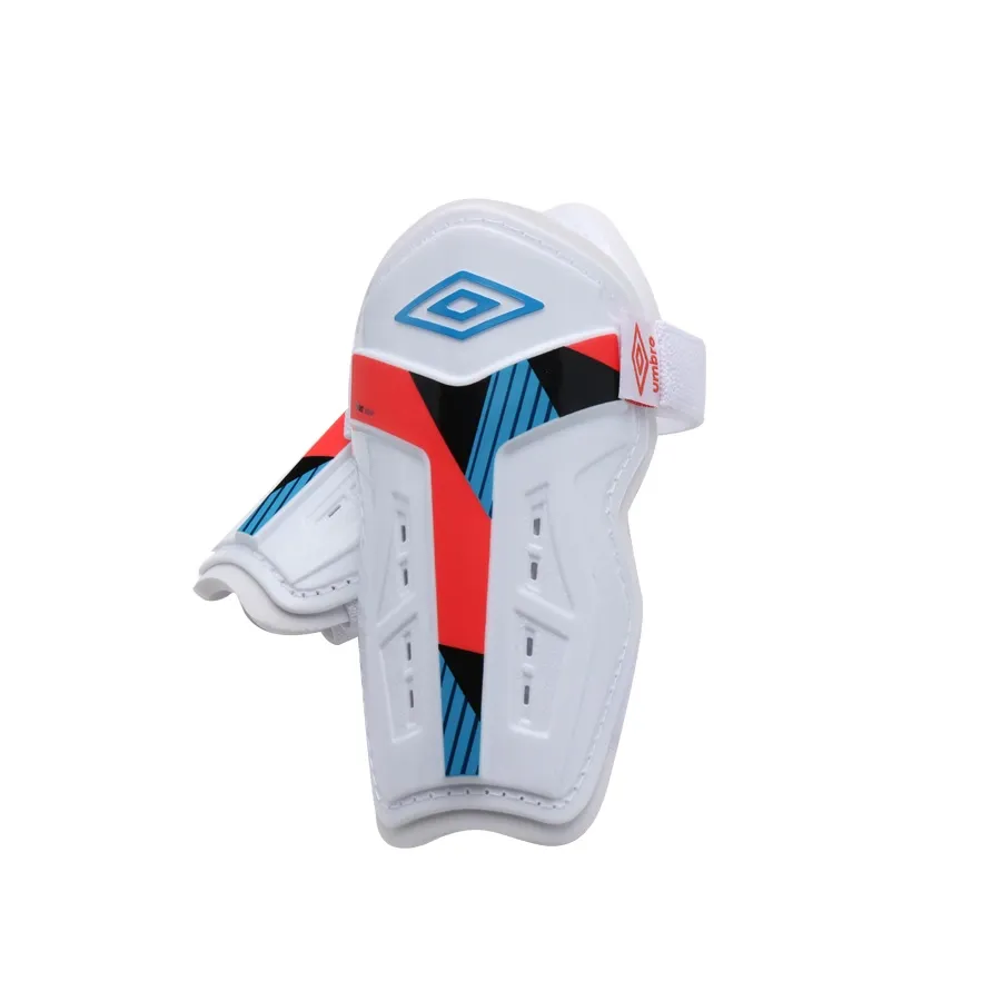 Imagen 1 de 2 de Canilleras Umbro Neo Valor Jnr Aw-BLANCO