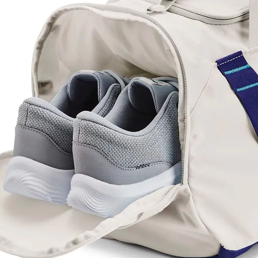 Imagen 5 de 7 de Bolso Under Armour Undeniable Signature-BLANCO