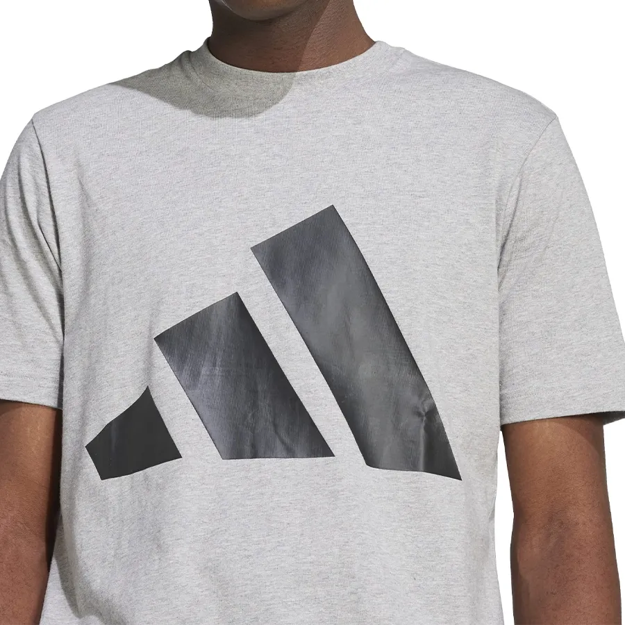 Imagen 3 de 4 de Remera adidas Essentials Big Logo-GRIS/NEGRO