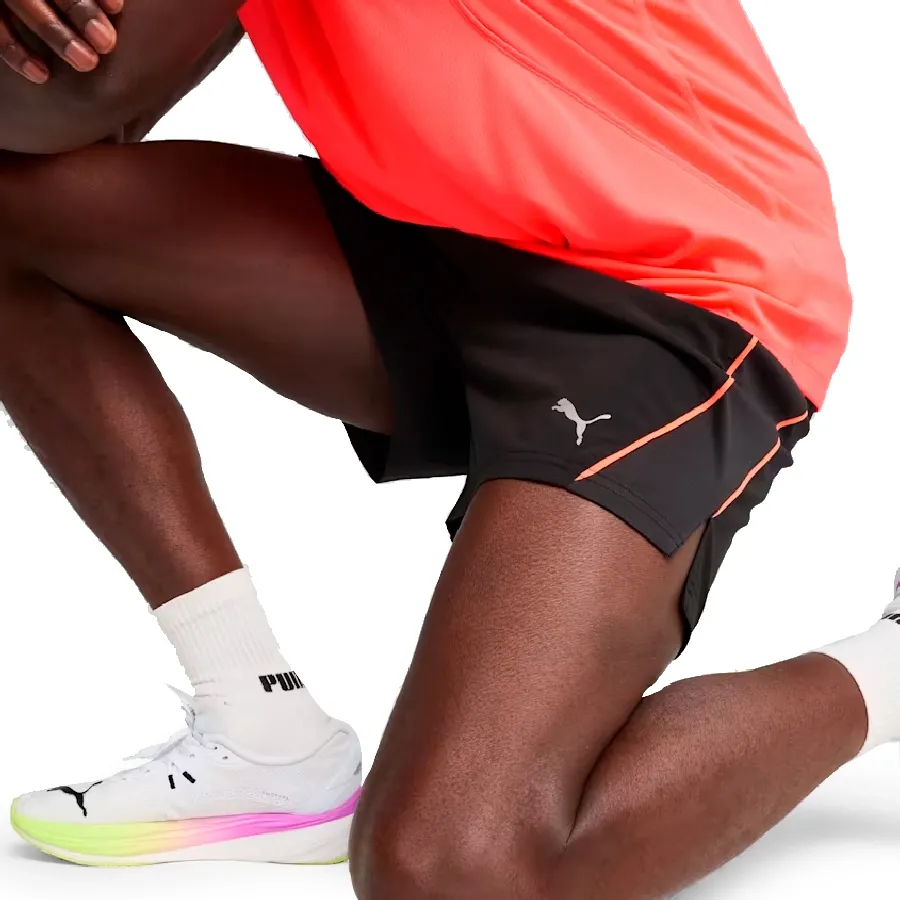 Imagen 4 de 5 de Shorts Puma para correr Velocity de 5 pulgadas-NEGRO/NARANJA FLUOR