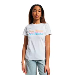 Remera New Balance Essentials Celebrate