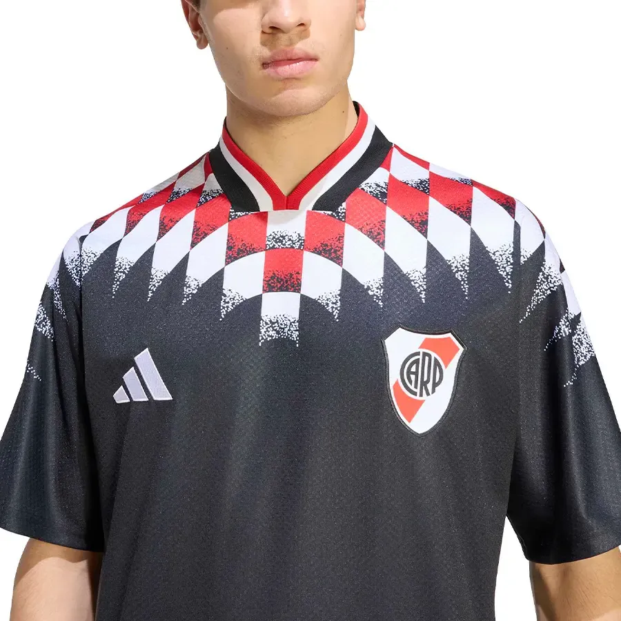 Imagen 4 de 6 de Camiseta adidas River Plate Stadium-NEGRO/ROJO/BLANCO