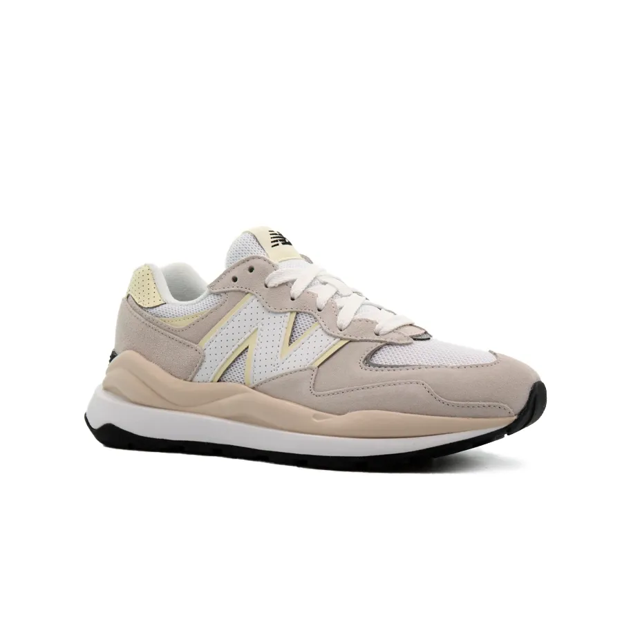 Imagen 1 de 6 de Zapatillas New Balance 57/40-CAMEL/BLANCO/AMARILLO