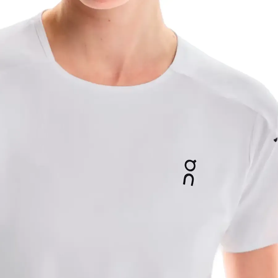 Imagen 2 de 4 de Remera On Performance-T-BLANCO/BEIGE