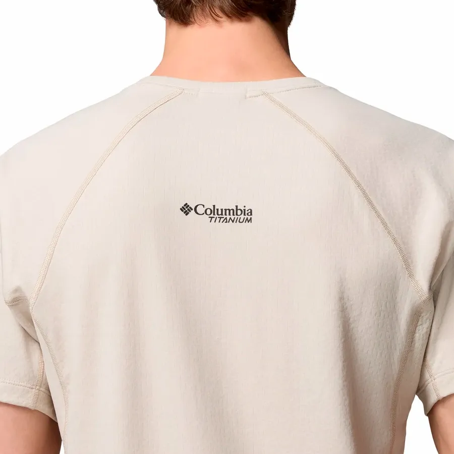 Imagen 4 de 5 de Remera Columbia Dri Venture-BEIGE
