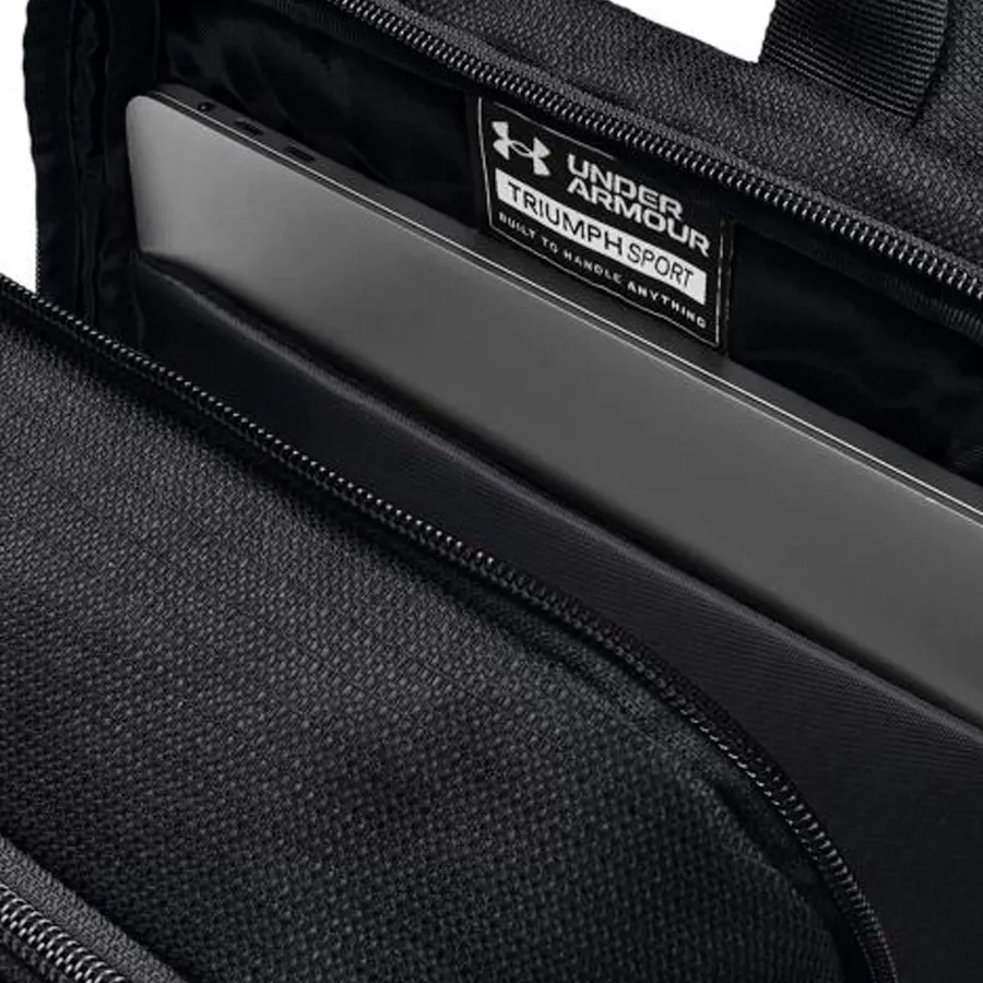 Imagen 3 de 5 de Mochila Under Armour Triumph Sport-NEGRO