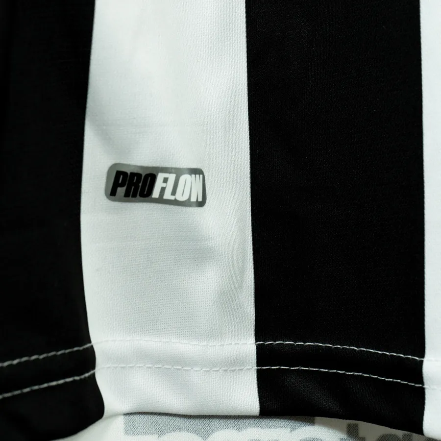 Imagen 3 de 6 de Camiseta Mitre Oficial Gimnasia y Esgrima Jr-BLANCO/NEGRO