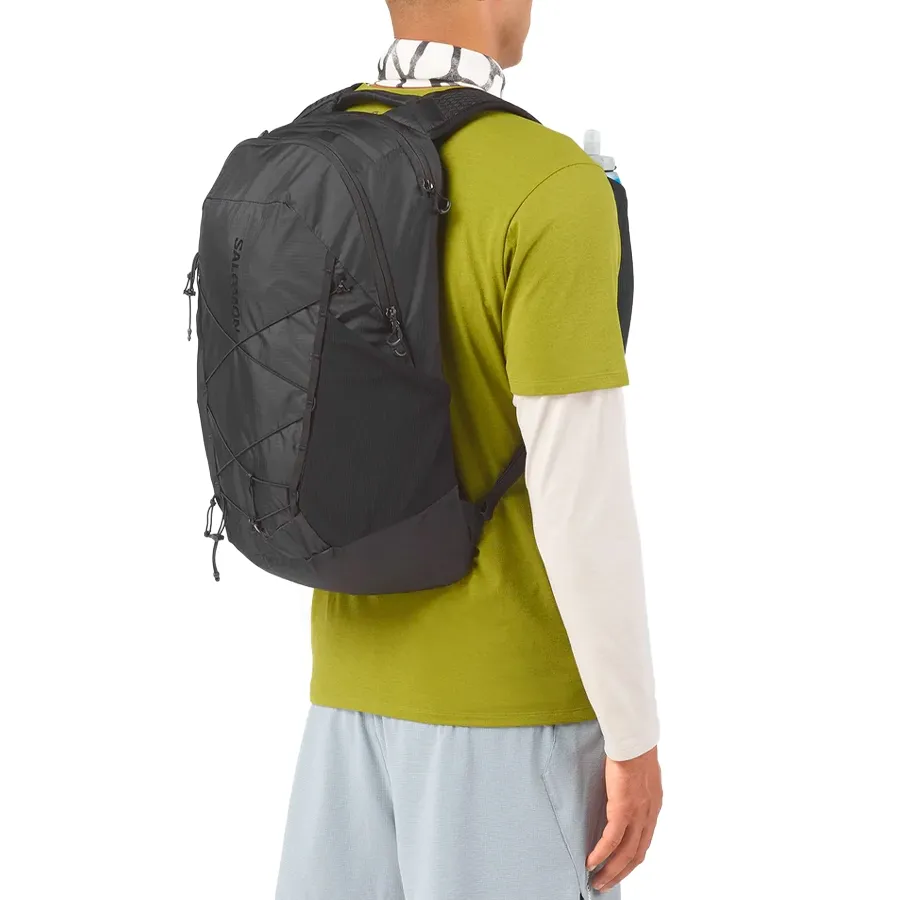 Imagen 3 de 9 de Mochila Salomon XT 25-NEGRO