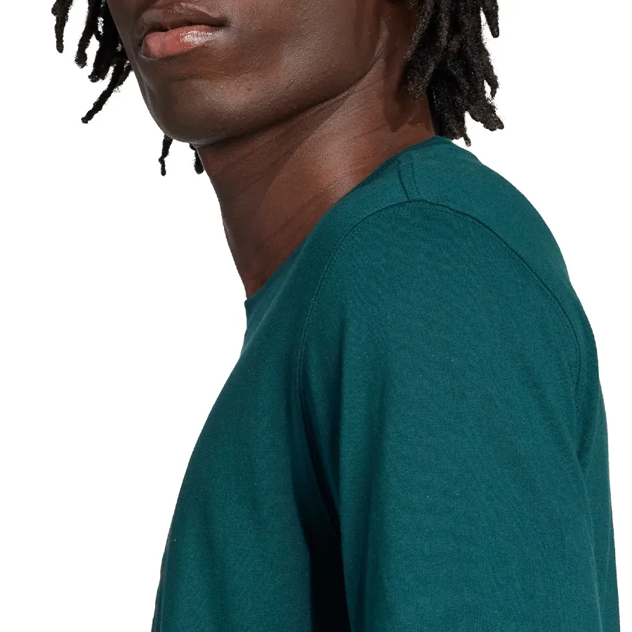 Imagen 4 de 5 de Remera adidas originals Adicolor Trifolio-PETROLEO/NEGRO