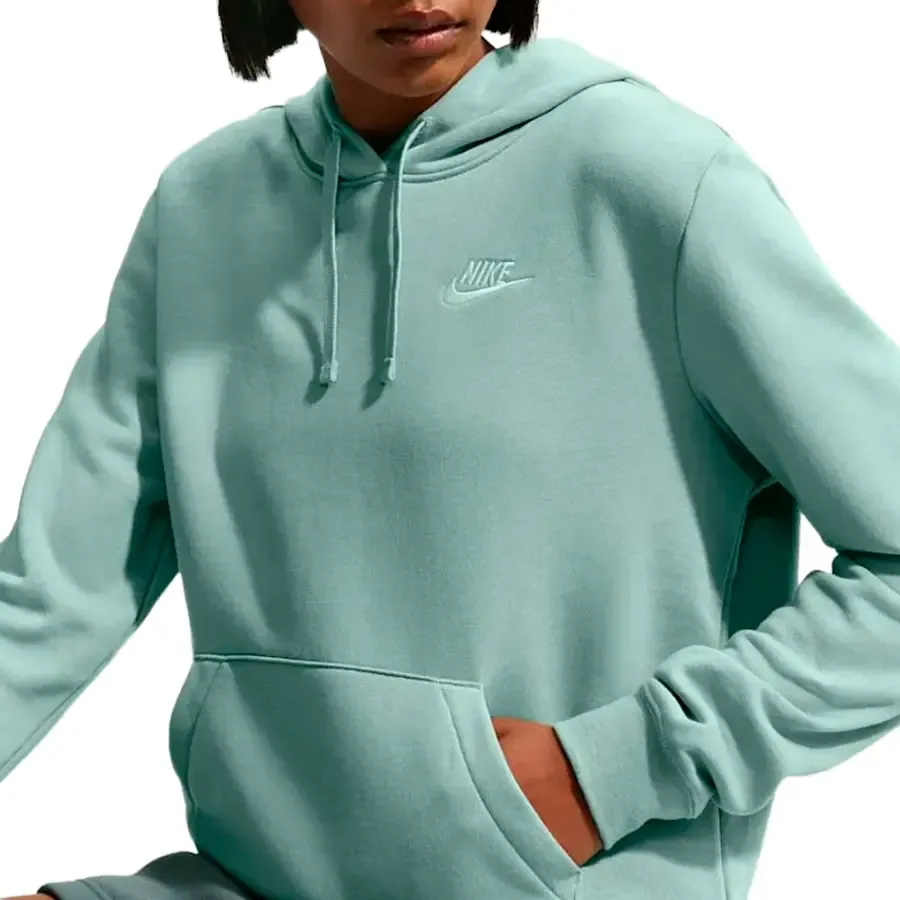 Imagen 2 de 4 de Buzo Nike Sportswear Club Fleece-VERDE AGUA