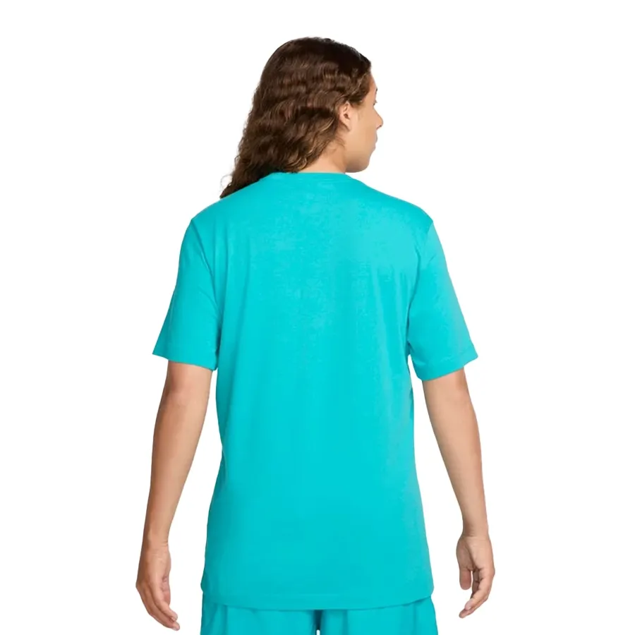 Imagen 1 de 4 de Remera Nike Nsw Club Tee-TURQUESA
