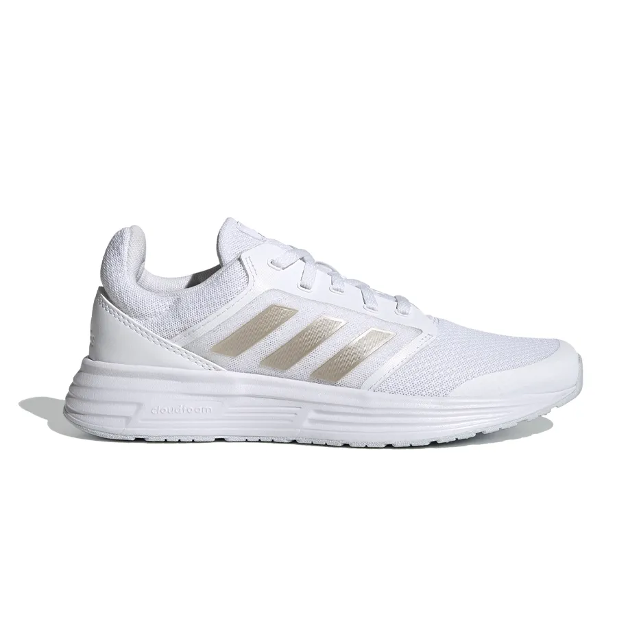 Imagen 4 de 6 de Zapatillas adidas Galaxy 5-BLANCO/DORADO