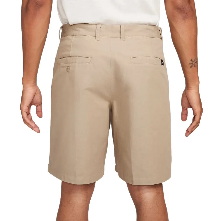 Imagen 1 de 4 de Shorts Nike Club Chino-CAMEL