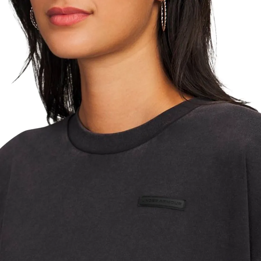 Imagen 2 de 3 de Remera Under Armour Heavyweight Boxy Wash-NEGRO