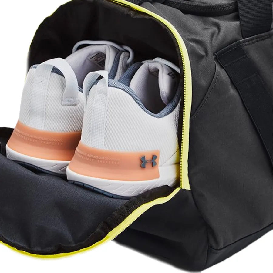Imagen 4 de 5 de Bolso Under Armour Undeniable Signature-GRIS/NEGRO