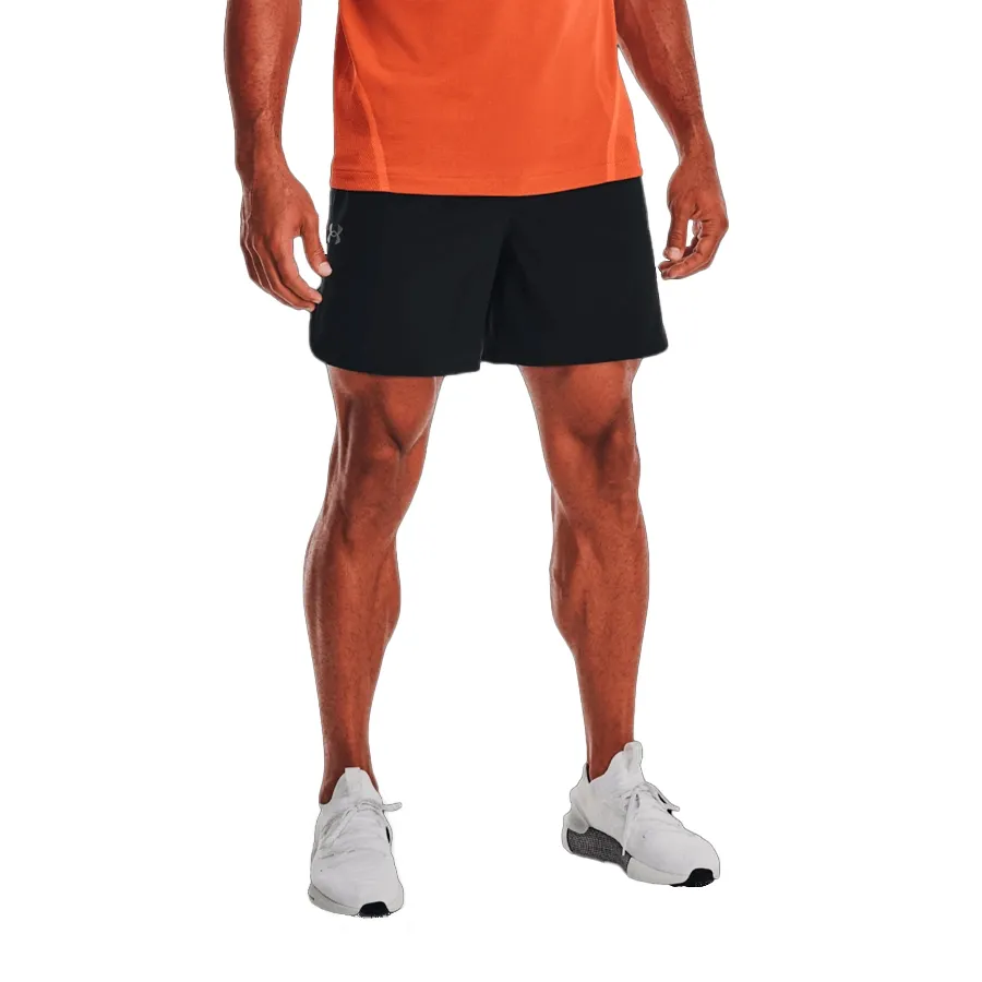 Imagen 0 de 4 de Shorts Under Armour Peak Woven-NEGRO