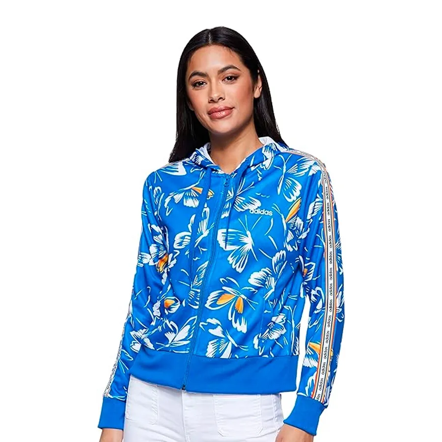 Imagen 0 de 4 de Campera adidas Farm-AZUL