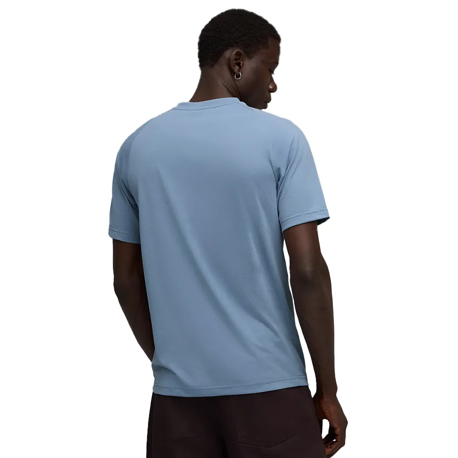 Imagen 2 de 4 de Remera Puma Evostripe Tee-CELESTE
