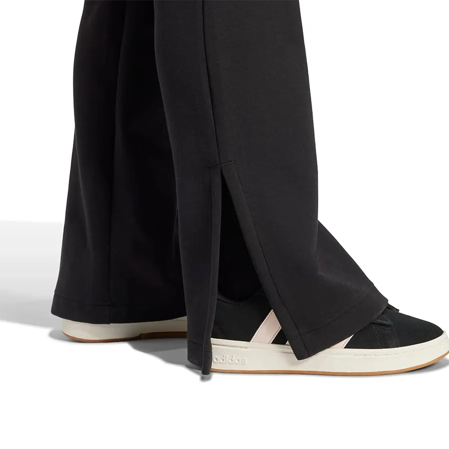 Imagen 2 de 4 de Pantalón adidas Soft Lux Flared-NEGRO