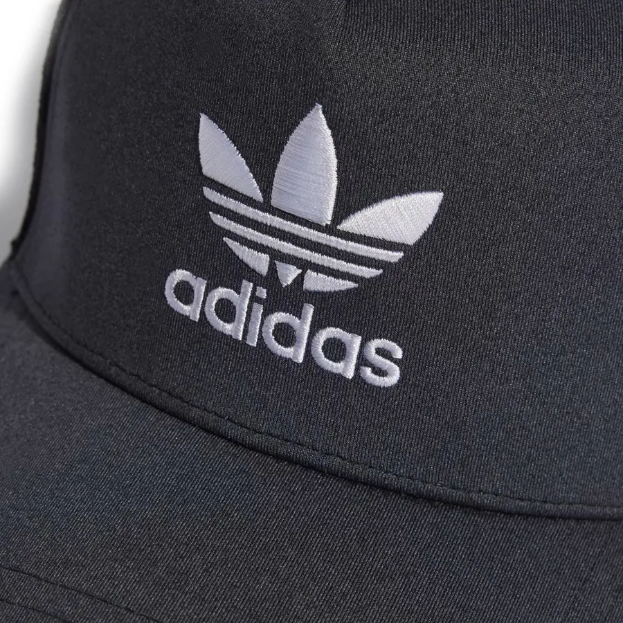 Imagen 2 de 4 de Gorra adidas originals Curved Trucker-NEGRO/BLANCO