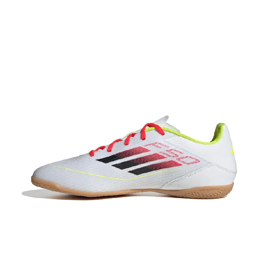 Imagen 2 de 7 de Botines adidas F50 Club In-BLANCO/ROJO/NEGRO