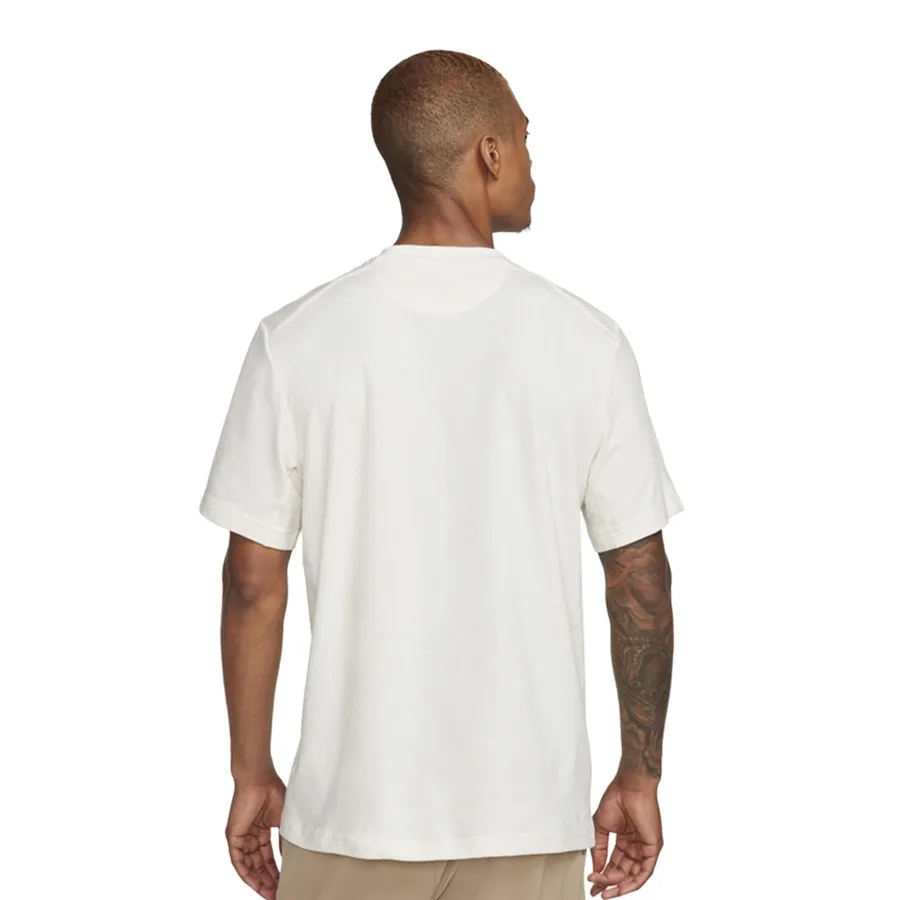 Imagen 1 de 4 de Remera Nike Primary-BLANCO