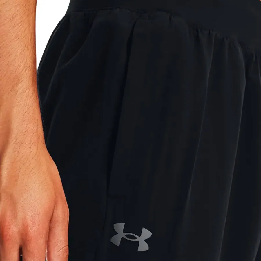Imagen 5 de 6 de Pantalón Under Armour Stretch Woven-NEGRO