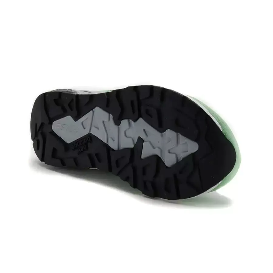 Imagen 2 de 3 de Zapatillas New Balance Wrt580 Cf-NEGRO/VERDE