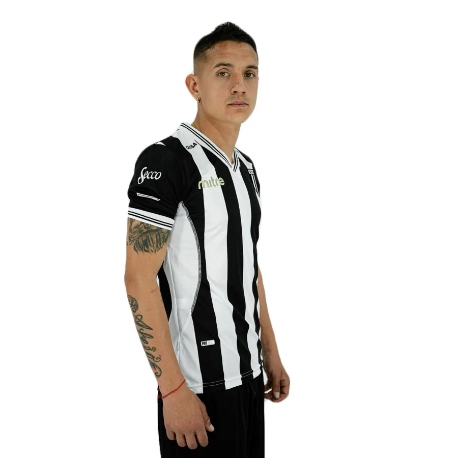 Imagen 2 de 9 de Camiseta Mitre Oficial Gimnasia y Esgrima 22-NEGRO/BLANCO