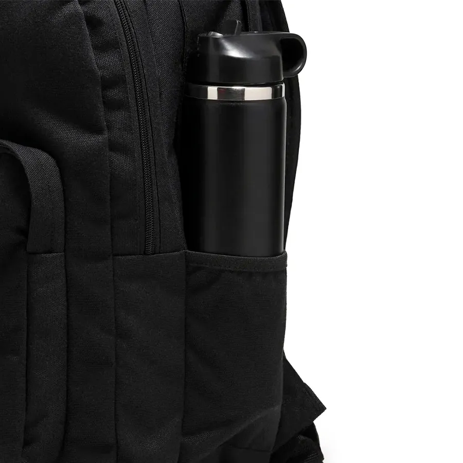 Imagen 2 de 4 de Mochila Old Skool Trek-NEGRO