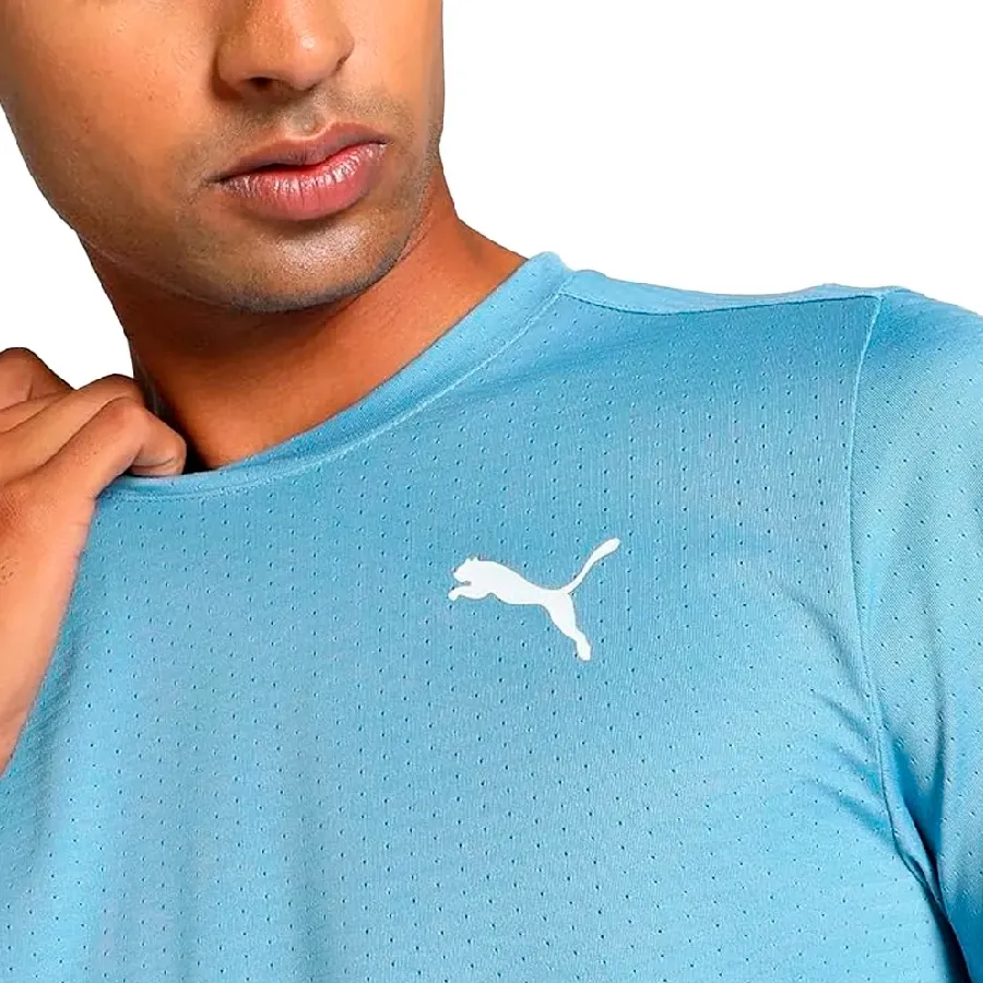 Imagen 3 de 4 de Remera Puma TRAIN FAV BLASTER TEE ADP-CELESTE