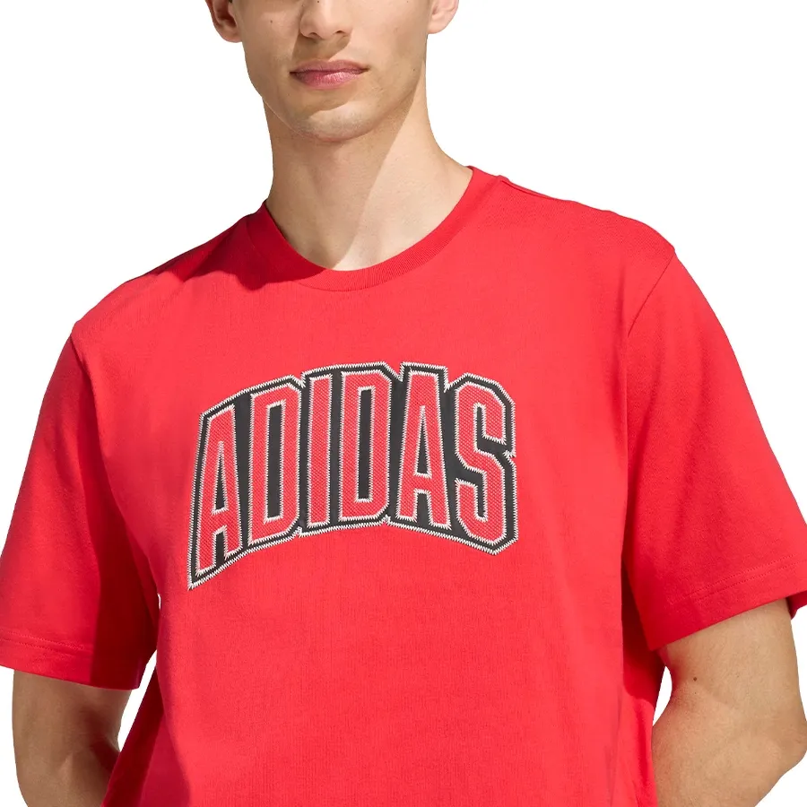 Imagen 3 de 5 de Remera adidas Graphic Stadium Collegiate-ROJO