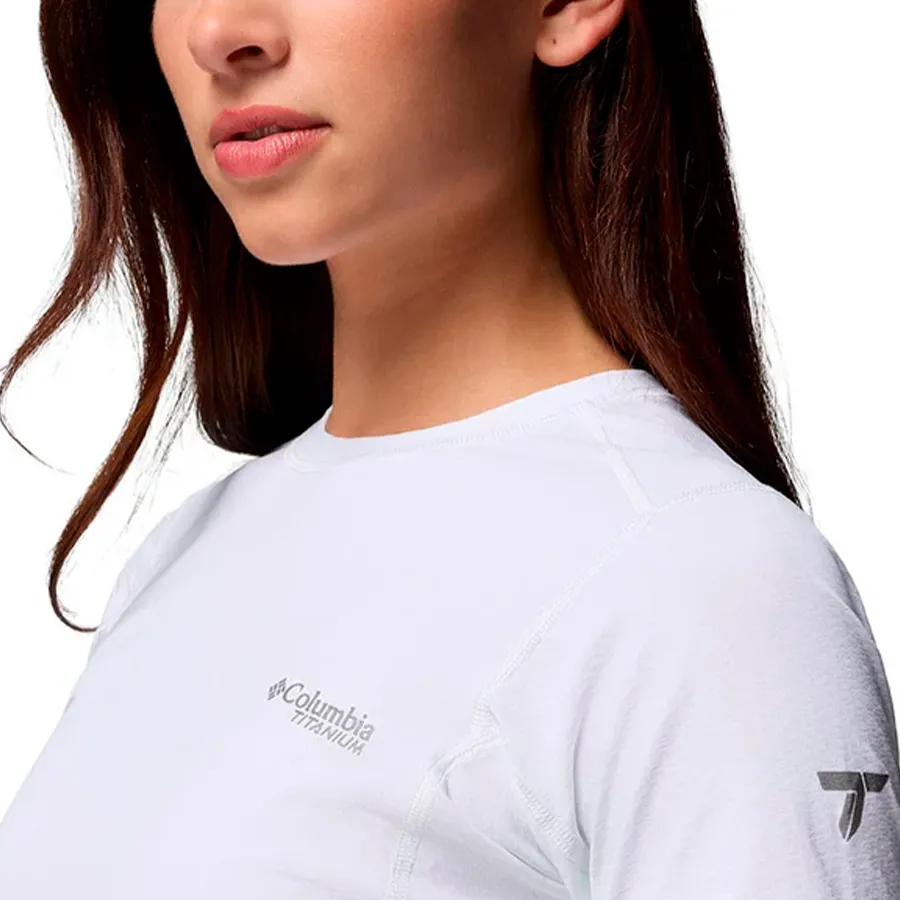Imagen 3 de 6 de Remera Columbia Diamond Peak Pro-BLANCO