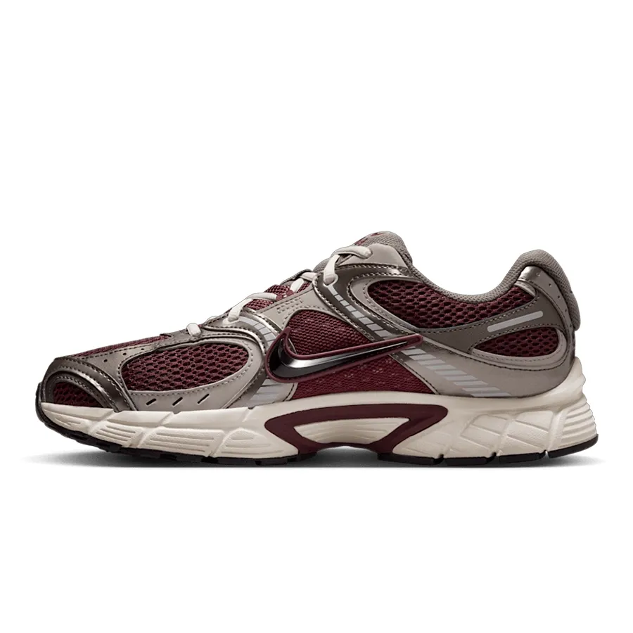 Imagen 2 de 8 de Zapatillas Nike V5 Rnr-PLATA/MARRON/CRUDO
