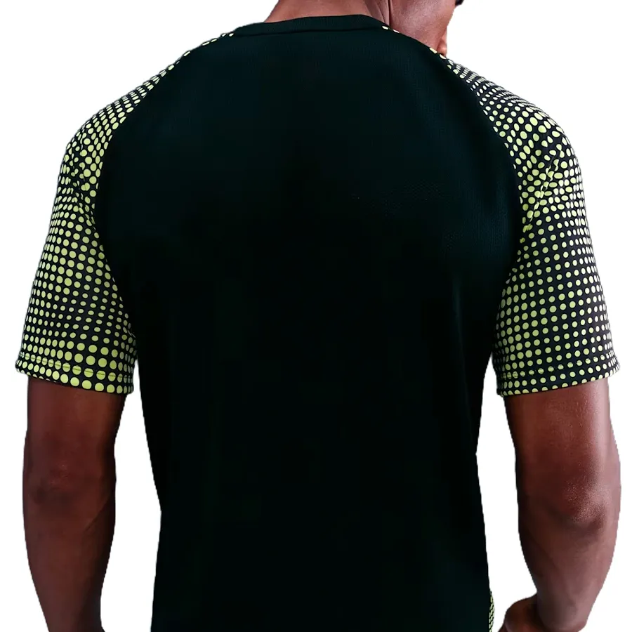 Imagen 3 de 4 de Remera Nike Dri-Fit Academy+-NEGRO/AMARILLO
