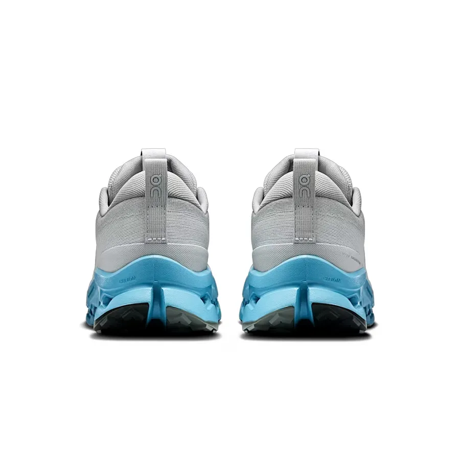 Imagen 5 de 6 de Zapatillas On Cloudsurfer Trail 2-GRIS/CELESTE