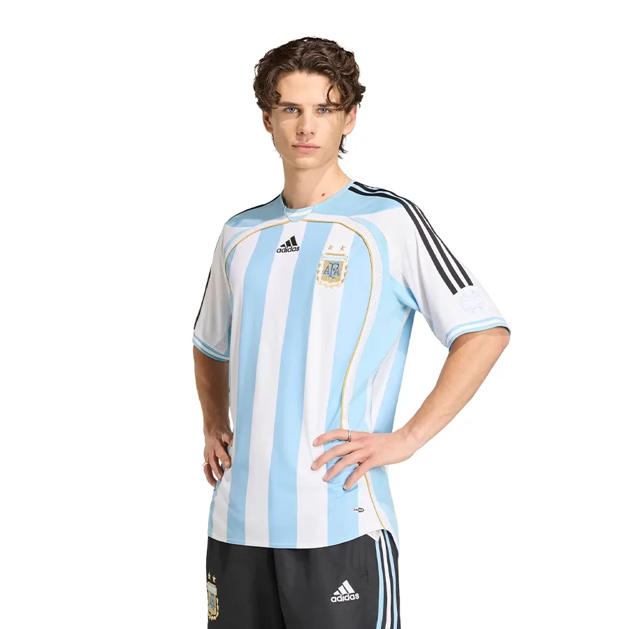 Imagen 2 de 6 de Camiseta adidas Titular Selección Argentina 2006 Afa-BLANCO/CELESTE