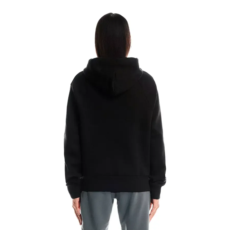 Imagen 1 de 6 de Campera On Focus Tech Zip-NEGRO