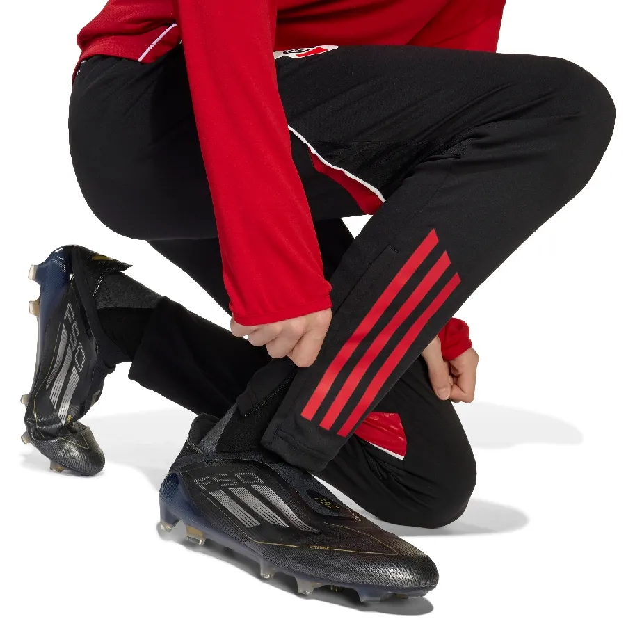 Imagen 4 de 5 de Pantalón adidas de Entrenamiento River Plate Tiro 25 Competition-NEGRO/ROJO