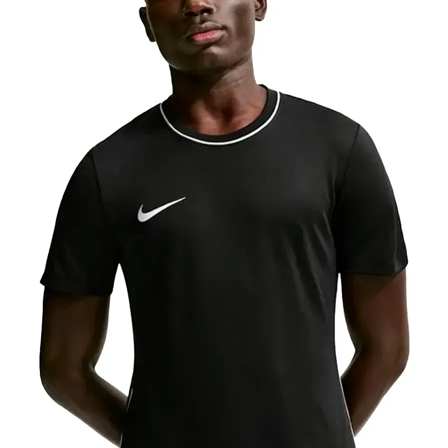 Imagen 2 de 4 de Camiseta Nike Park 26-NEGRO