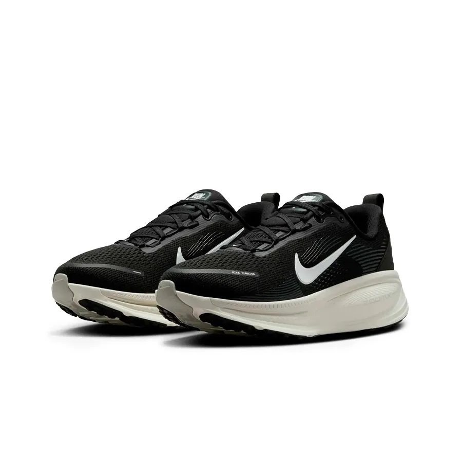 Imagen 1 de 8 de Zapatillas Nike Vomero 18-NEGRO