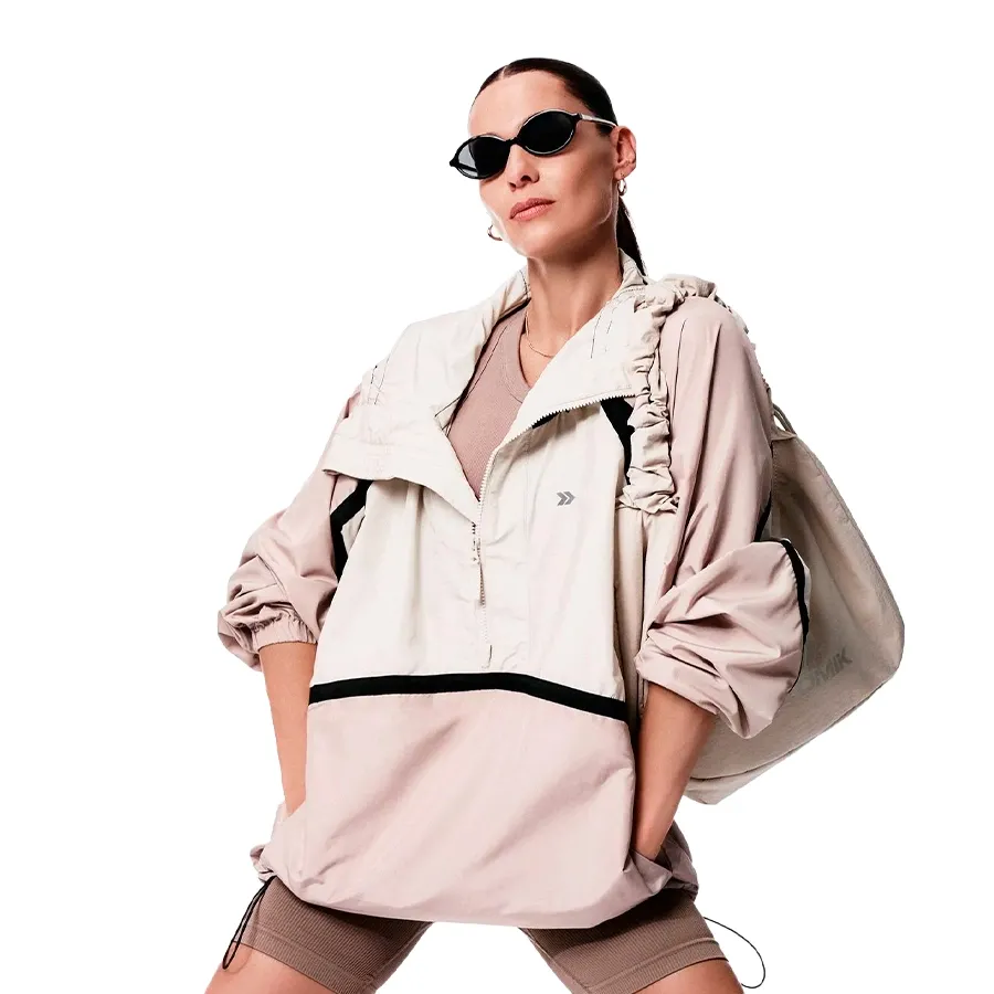 Imagen 2 de 7 de Campera Atomik Lines Windbreaker-BEIGE/NEGRO